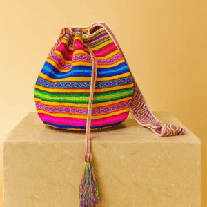 Bolsa Artesanal Andina Multicolorida Com Alça Geométrica.